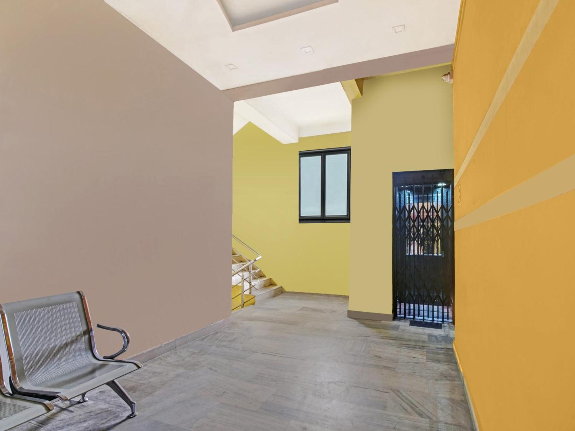 Super Hotel O Maligaon Adabari Guwahati Exterior foto